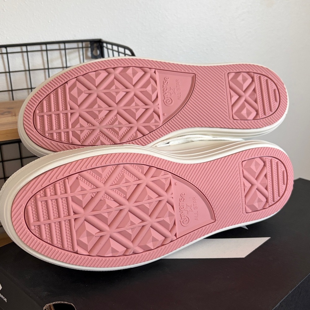 Converse Women's Platform Sneakers - Cream - Picture 5 of 10